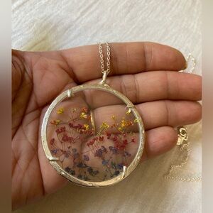 Catherine Weitzman Botanical Garden Pressed Flowers Pendant Necklace